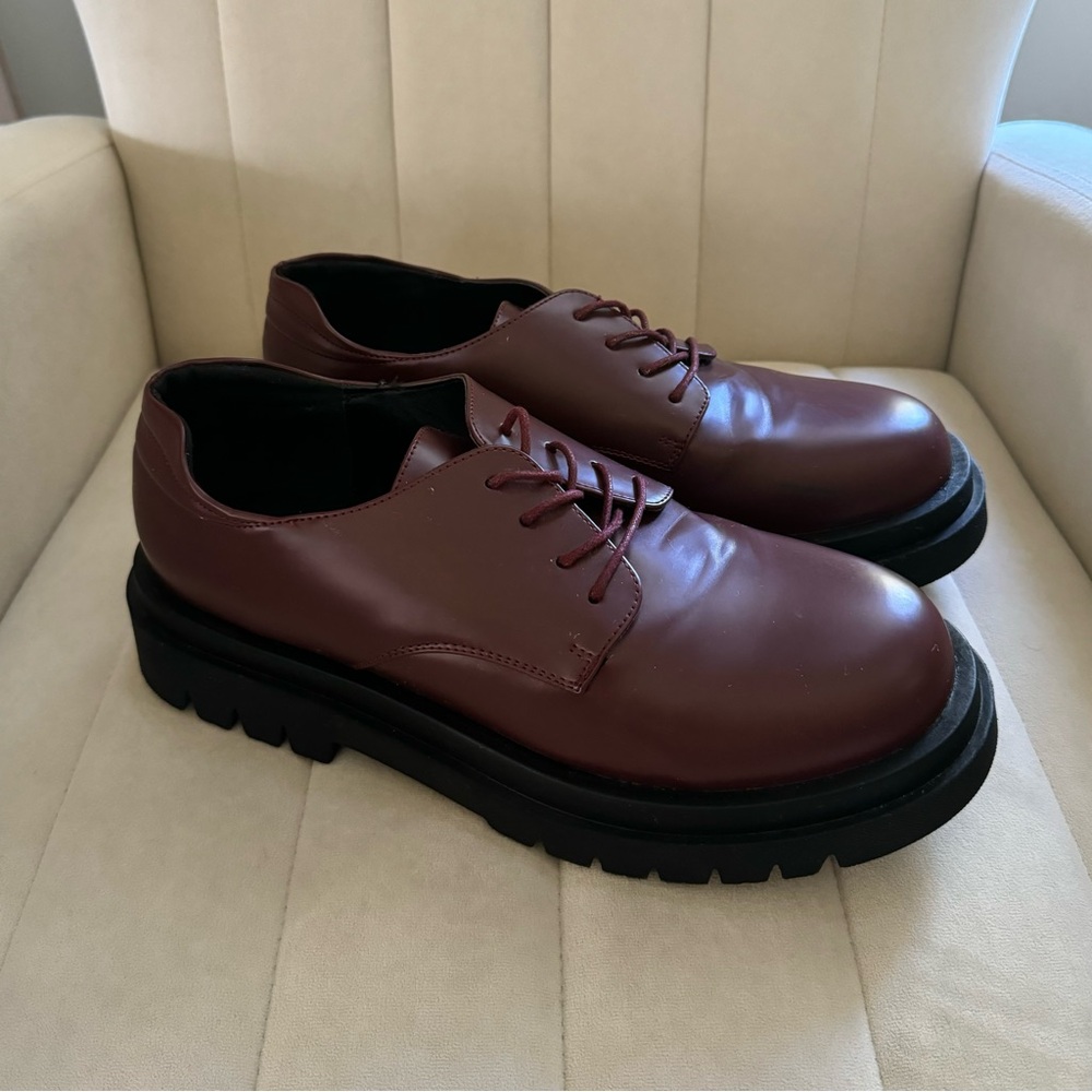 Truffle Collection chunky sole platform shoes in burgundy - US M 10 / EU 43